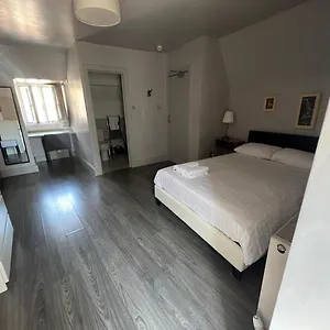 Petticoat Hotel apartamentowy